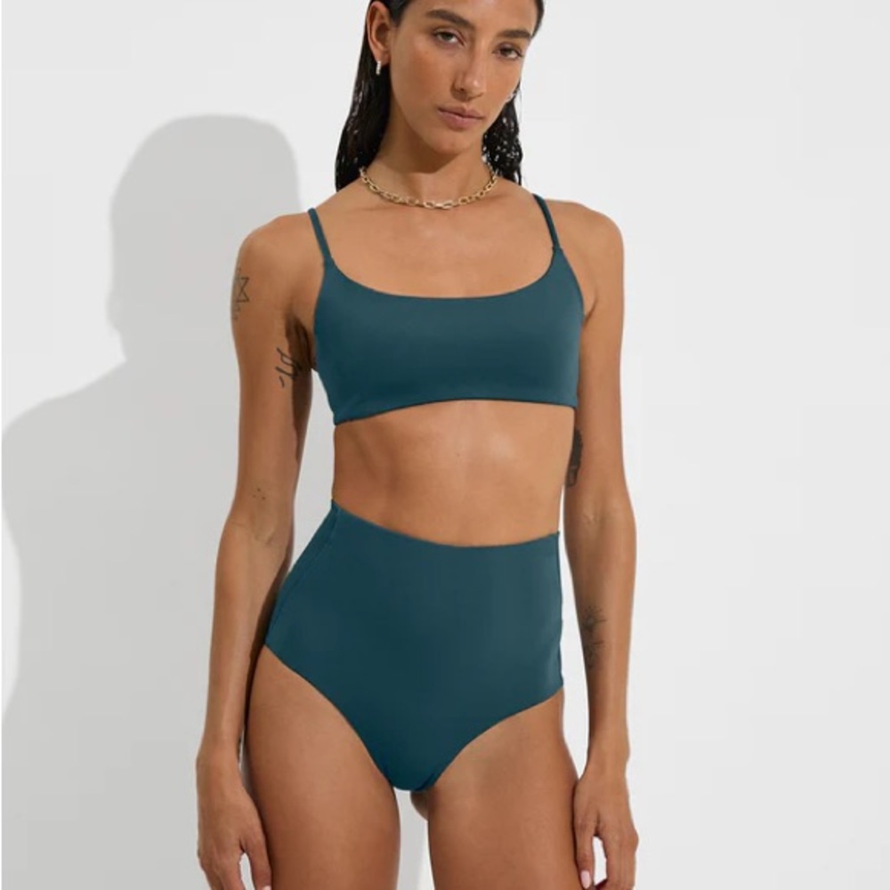 Left on Friday Pool Days Bikini Top Teal